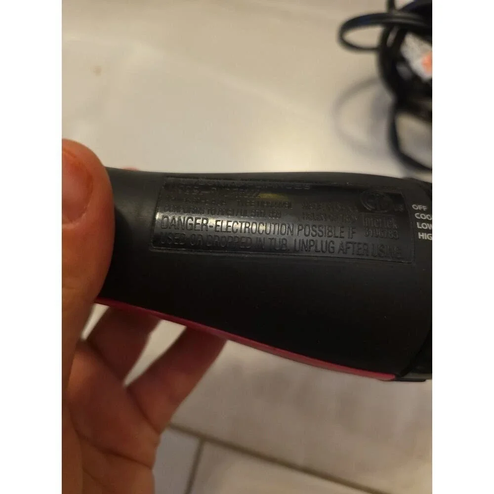 REVLON One-Step Hair Dryer‎ & Volumizer Titanium Max Edition RVDR5282 B3